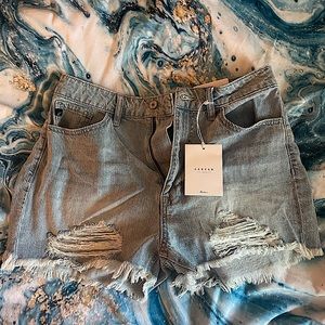 Light wash high waisted Kancan shorts (NWT) (NWOT)